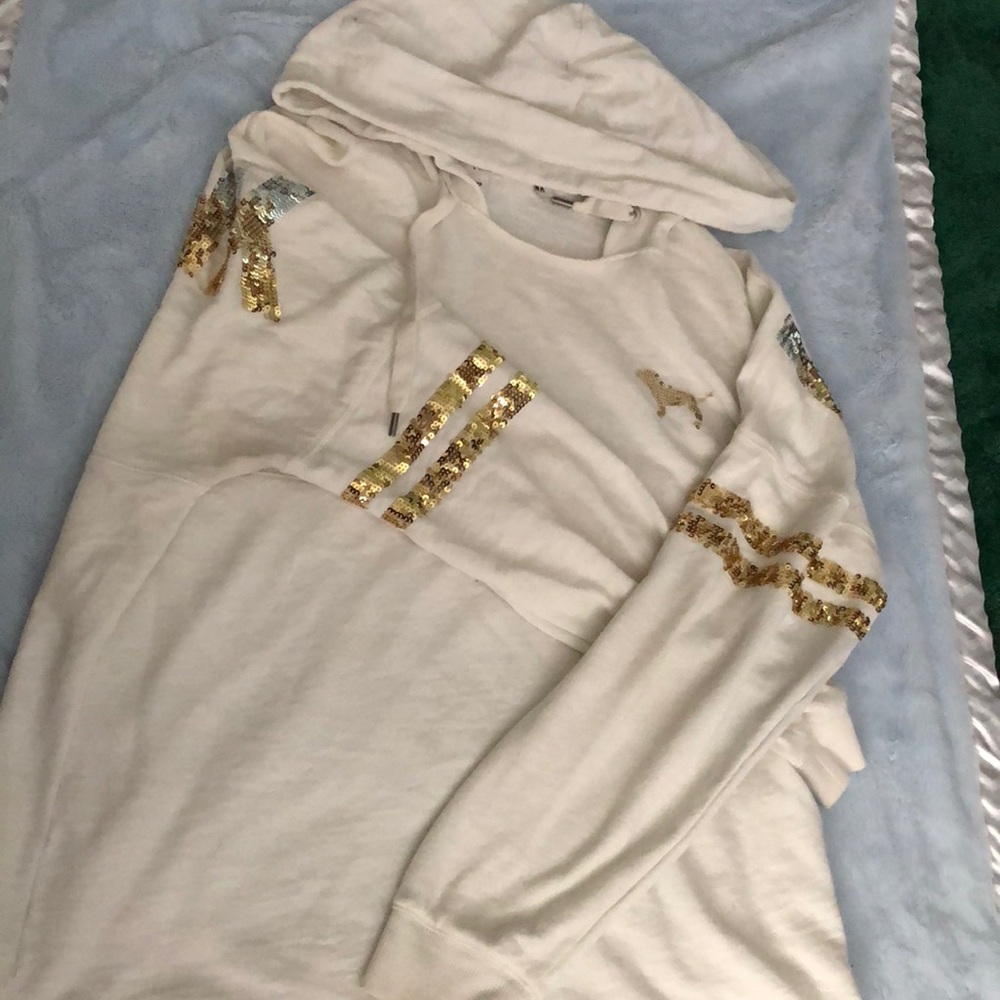 Hooded light weight VS PINK shirt